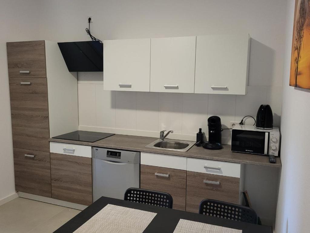 Monteurzimmer Mit Zwei Einzelnen Betten In Einer 3Zi Wohnung Mit Kuche Und Bad Osnabruck Bagian luar foto
